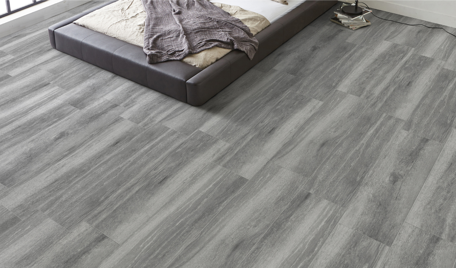 22X90 ALISO GRIS RECT CJ 1.19 M2